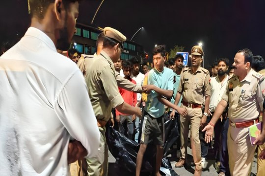 आगरा-लखनऊ एक्सप्रेसवे पर दर्दनाक हिट एंड रन, युवक की मौत, आरोपी वाहन चालक फरार