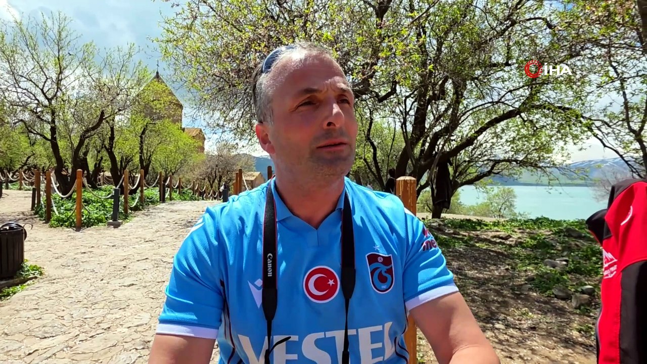 Van Gölü'nde horon coşkusu