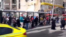  Sivas'tan İstanbul'a getirdiği pembe traktörle gelin almaya gitti