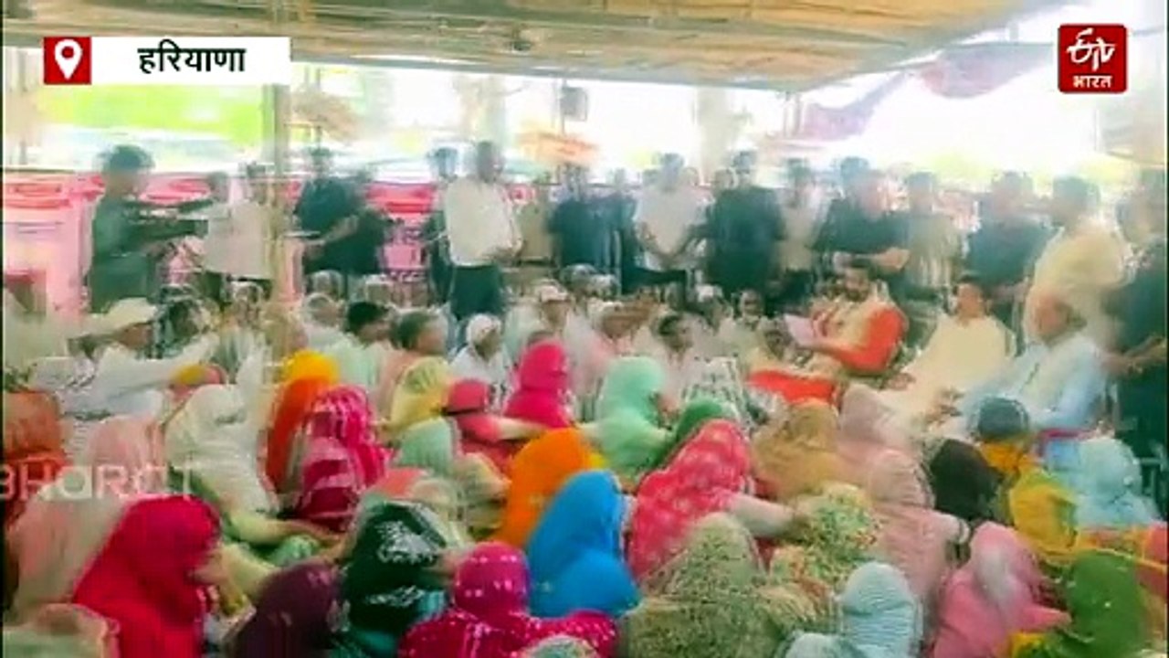 रेवाड़ी पहुंचे सीएम ने 320 दिन से चल रहा धरना कराया खत्म, आयुर्वेदिक मेडिकल कॉलेज और स्टेडियम की घोषणा