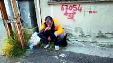 Akran şiddeti değil, çocuk şiddeti! 3 çocuk sokakta yaşayan yaşlı adamı acımasızca dövdü!