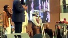 Malafaia abençoa Flávio e manda recado a Bolsonaro em culto no Rio