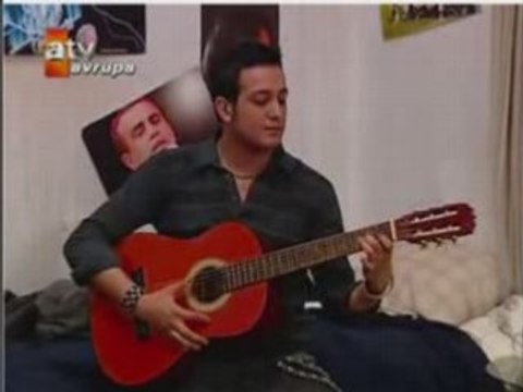 Sarp Apak - Ne Olurdu Sanki_0001