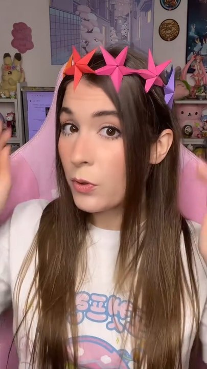 💥 CRASHTEST DIY : COURONNE D'ÉTOILE ⭐Je teste le DIY viral de @yano4kaa.aaa que je vois depuiiis sur ses réseaux#viraldiy #origami #papercrown #starcrown