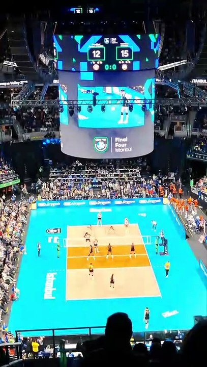 VakıfBank'ın Aldığı İlk 2 Set - VakıfBank 3-1 Eczacıbaşı Dynavit - CEV Zeren Group Şampiyonlar Ligi Final