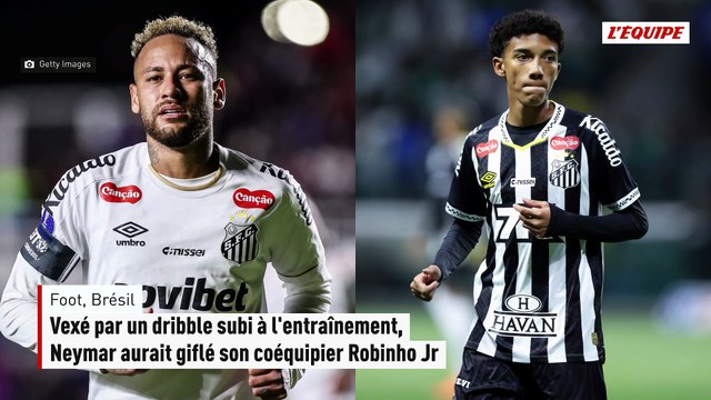 Vexé par un dribble subi à l'entraînement, Neymar aurait giflé son coéquipier Robinho Jr - Foot - Brésil