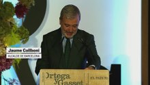 El alcalde de Barcelona, Jaume Collboni, felicita a El País por sus 50 años
