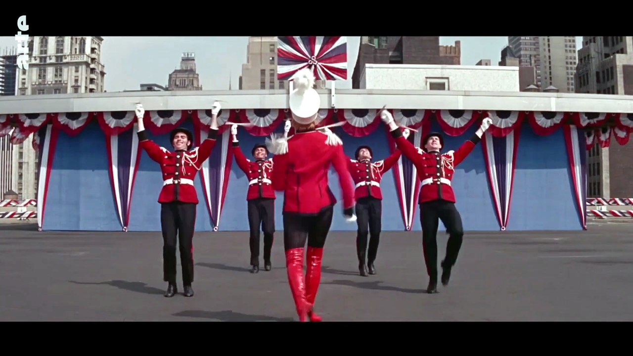 Shirley MacLaine, comme un torrent - Trailer