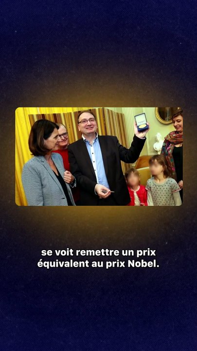 Ce prof (Français) est un Vrai Tricheur avec une Fausse Médaille !