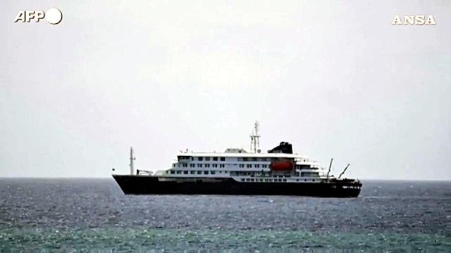 Nave da crociera colpita da Hantavirus resta al largo di Capo Verde