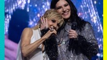 Laura Pausini cumple su sueño y canta “Hijo de la Luna” junto a Ana Torroja en México