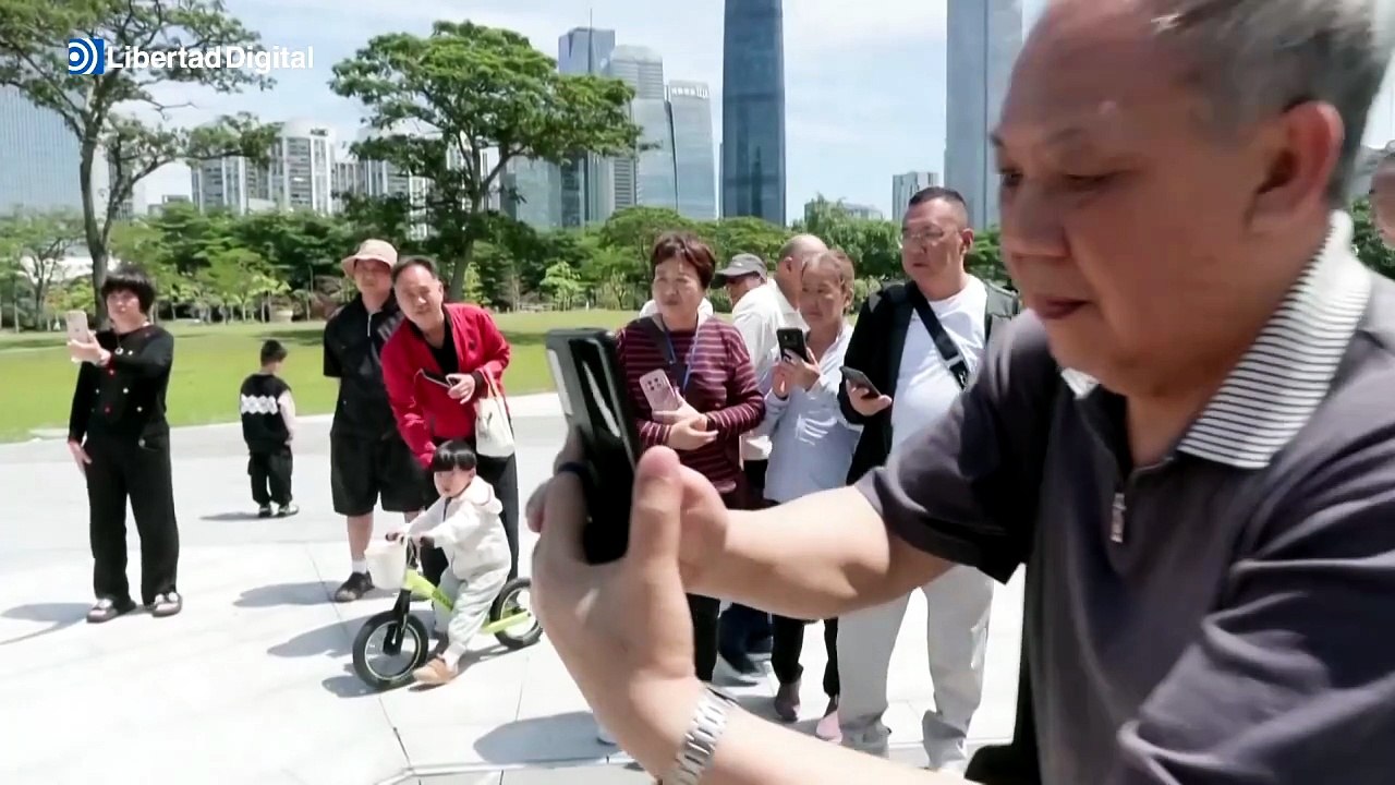 Los nuevos robots policía que ya patrullan en China