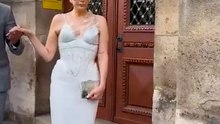 وصول النجمة المصرية غادة عبدالرازق لعرض مصمم الأزياء السعودي محمد آشي