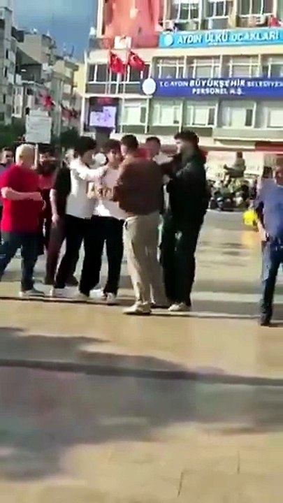 Aydın’da gazeteciye sokak ortasında darp: Saldırıyı Ülkü Ocakları'nın düzenlediği iddia edildi