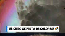 Impresionante nube iridiscente sorprende en el cielo 😱🌈