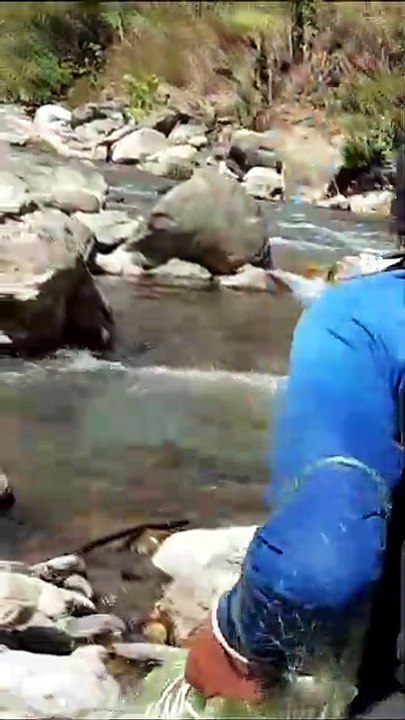 cast net fishing in Nepal |