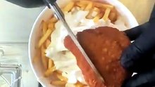 Bowl Cordon Bleu  Frites & Sauce Gruyère & Cheddar & Fromage De Chèvre & Oignons Fries #BR3 #Bowl #Bowls #Fromage #Cheese