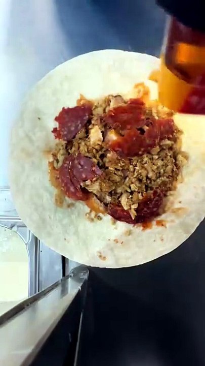 Do you like French tacos with honey #BR3 #Tacos #Food #Foodies #Foodlover