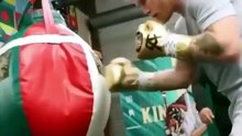 Oleksandr Usyk MOCKS Floyd Mayweather On Live Interview After BRUTAL Call Out