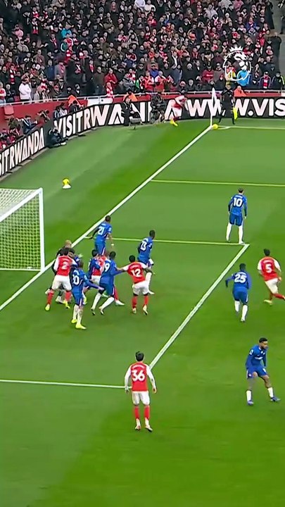 Arsenal a inscrit deux buts sur corner pour s’imposer 2-1 face à Chelsea