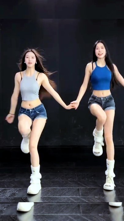 Girl dancing video