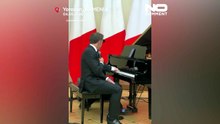 ماكرون يغني لأزنافور وباشينيان يعزف الطبول خلال عشاء رسمي في أرمينيا