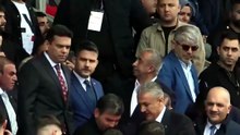 Ahmet Türk, yerine kayyum olarak atanan Mardin Valisi Tuncay Akkoyun ile Mardinspor–Kahramanmaraşspor maçını izledi.