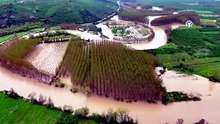 Melen Nehri taştı, iki ilçede tarım arazileri sular altında kaldı