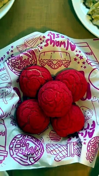 Free Rose Conchas for Mom