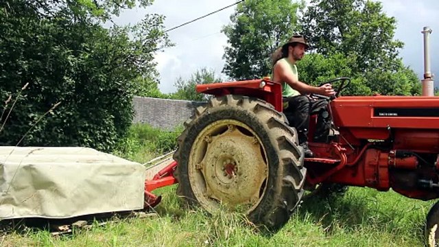 Fauchage des Foins 2024 en Renault 461. Bottes de foin basse densité - 🛠️ Projet Autonomie #51