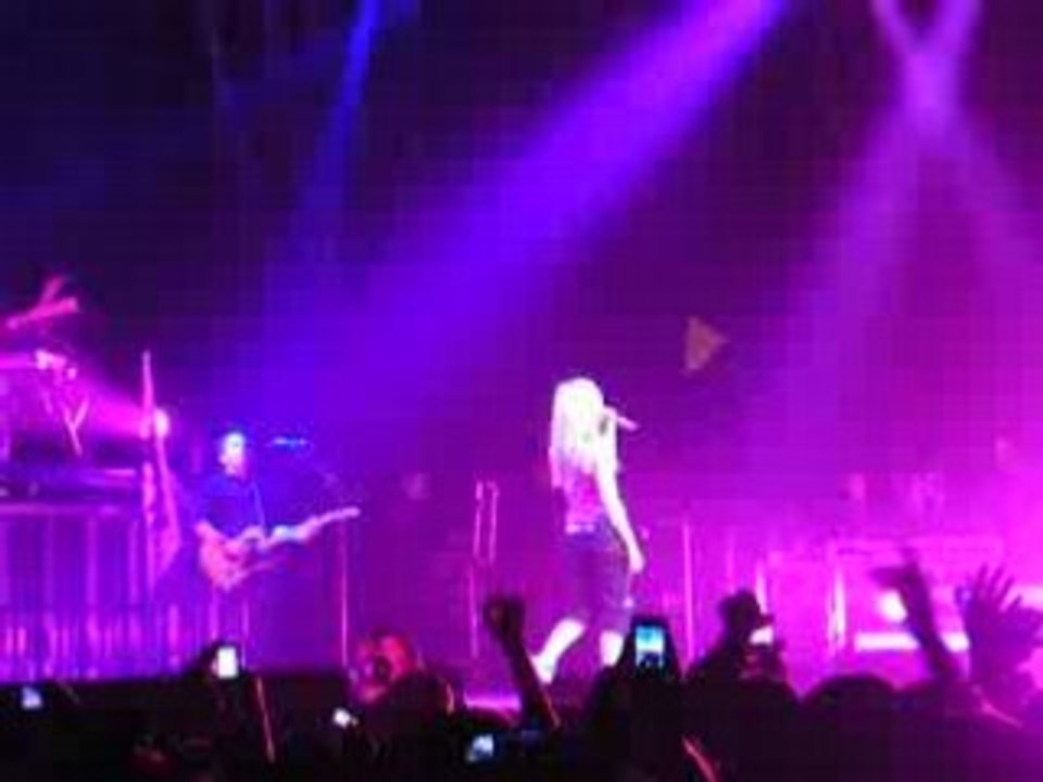 Avril Lavigne Paris 10/06/08 - 5