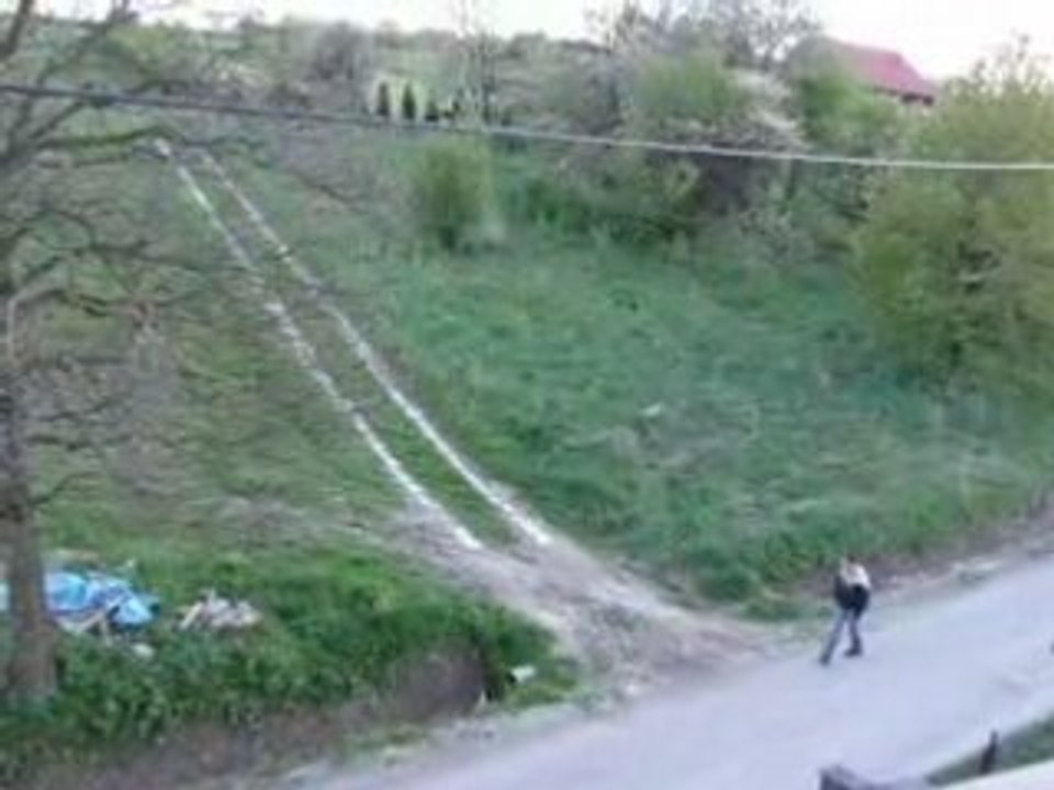 Chłopek nieźle piajny ( drunk polish boy ) video Dailymotion