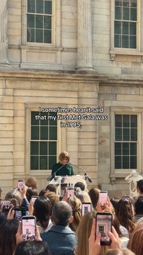 Anna Wintour Recounts Her First Met Gala in 1982
