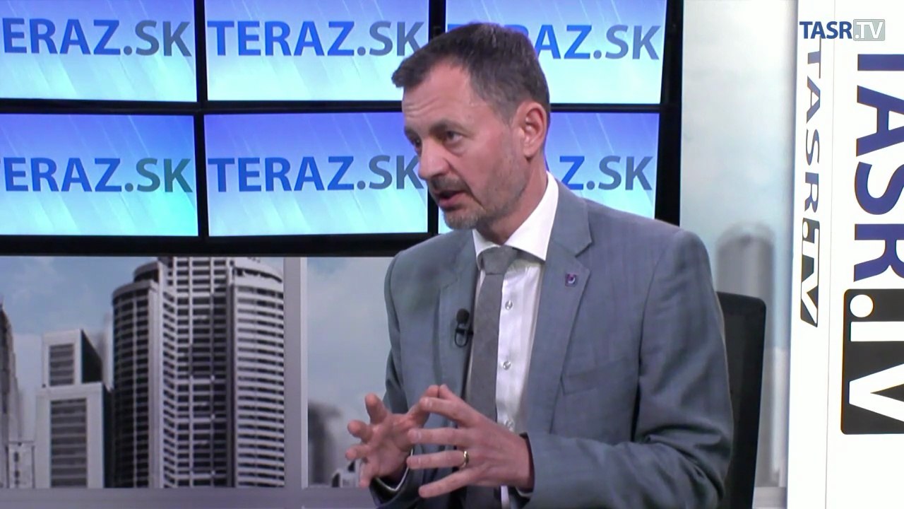 HEGER: Zhoršenie ratingu ma neteší. Nepáči sa mi, ak ho vláda zľahčuje