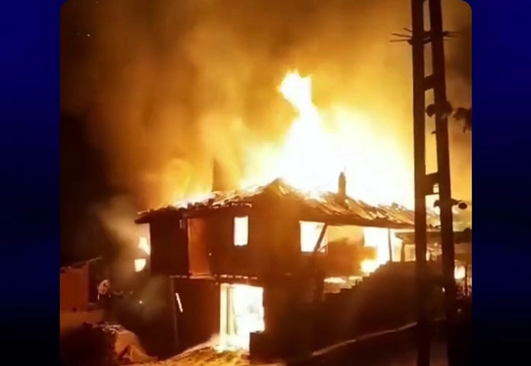 Karadeniz Ereğli’de Ev Yangını: Bir Ev Kullanılamaz Hale Geldi