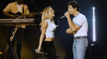 Tini sorprende junto a los Jonas Brothers en Argentina