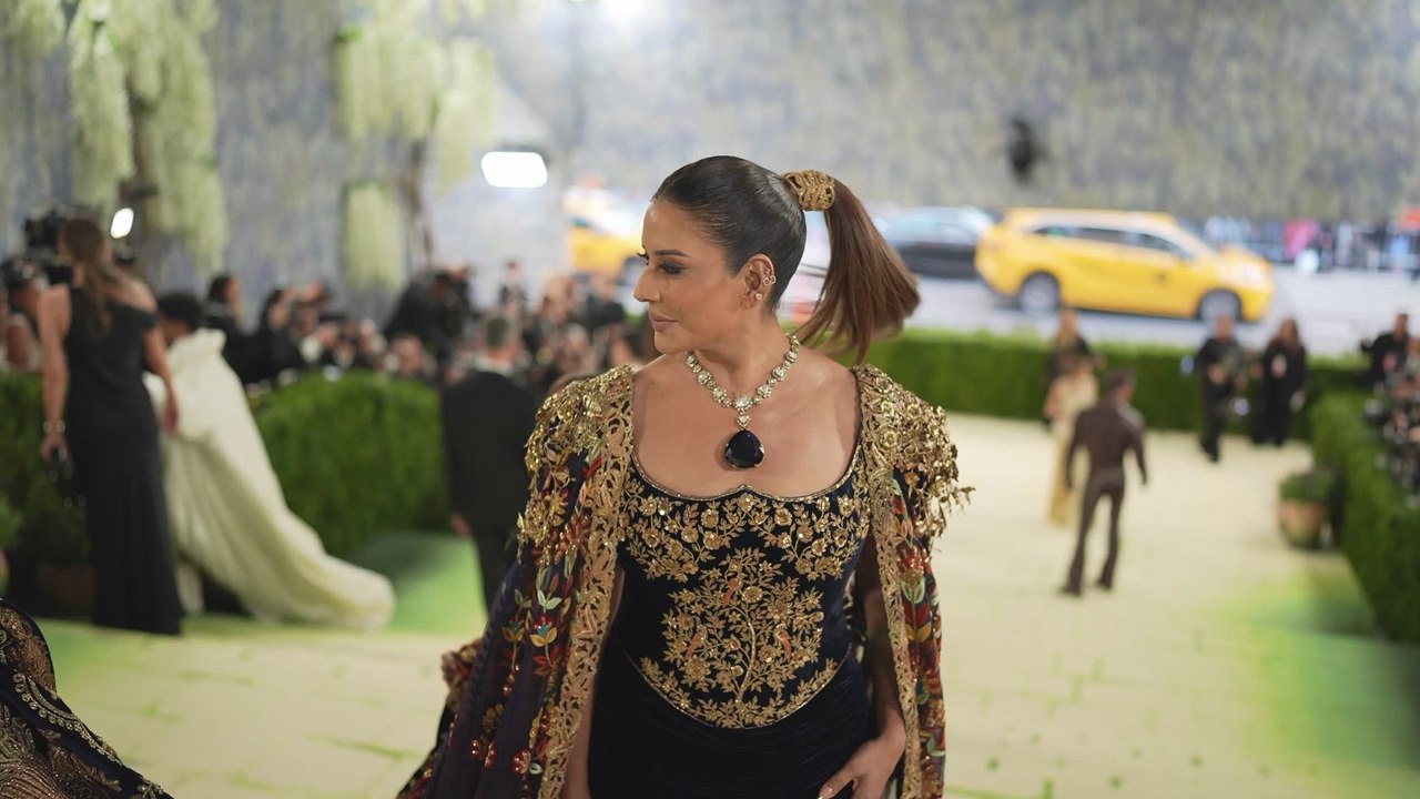 Sudha Reddy sorprende en la gala del Met con su 'look' titulado 'El Árbol de la Vida'