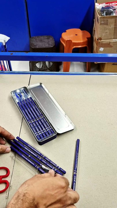 DOMS Superio Super Dark Pencil ✏️ | Best Dark Writing Pencil? Full Review