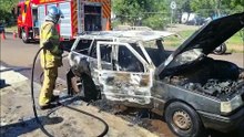 Fiat Elba fica completamente destruído em incêndio no Bairro Universitário