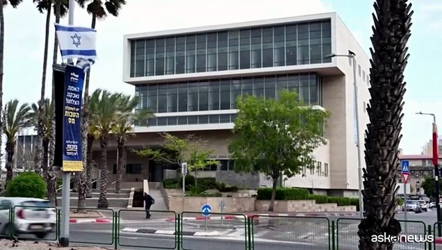 Flotilla, corte proroga la detenzione di Avila e Abukeshek in Israele