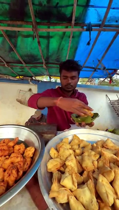 فطور "ديسي" هندي أصيل! 🥘🇮🇳 | Authentic Indian Desi Breakfast!