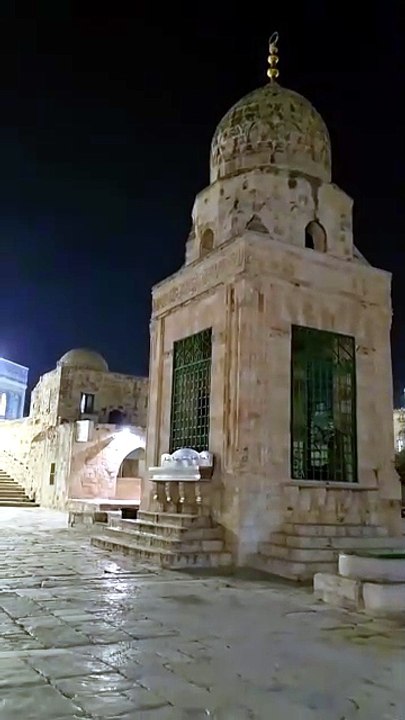 Isha prayer call from Al-Aqsa ❤️ If you get the video, like it #alaqsamosque