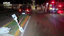 Motorista derruba poste após batida entre camionetes em Toledo; idoso é preso por embriaguez