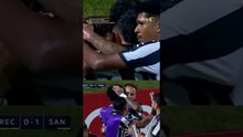 Neymar abraça Robinho Jr após marcar gol #shorts