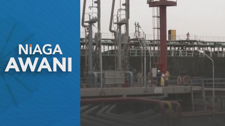 Oil prices fall 4% as fragile US-Iran ceasefire holds