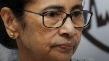 हार के बाद भी CM रह सकती हैं ममता? संविधान क्या कहता है, जानें...