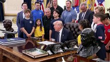 Trump suspends Hormuz ship aid, cites progress in Iran talks