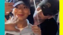 Enrique Iglesias planta tremendo beso a policía ¡y lo dejan en visto!