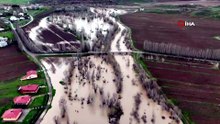Sular altında kalan tarım arazileri dron ile görüntülendi