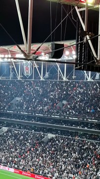 Şampiyon Olalım Bu Sene - Beşiktaş v Konyaspor - Ziraat Türkiye Kupası Yarı Final